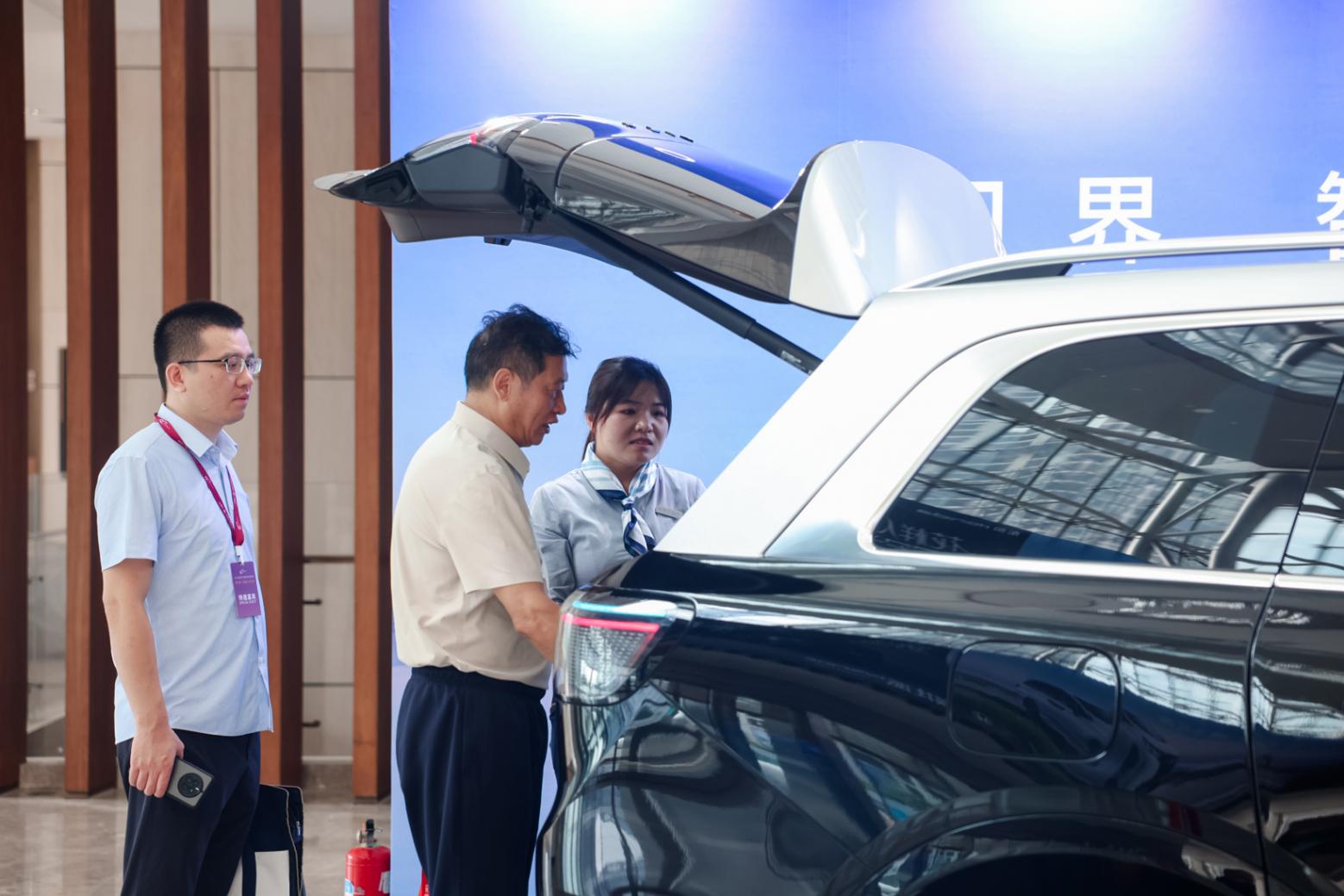 奔向“十五五”,汽車產(chǎn)業(yè)如何完成“關(guān)鍵一躍” 2025泰達(dá)論壇|奔向“十五五”,汽車產(chǎn)業(yè)如何完成“關(guān)鍵一躍”