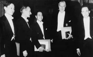 楊振寧:一個公式統治世界